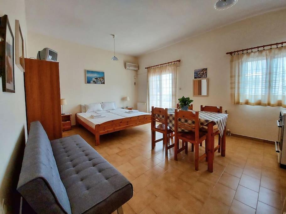 Selfcatering -Studio Helen No 7 Xiropigado Buitenkant foto